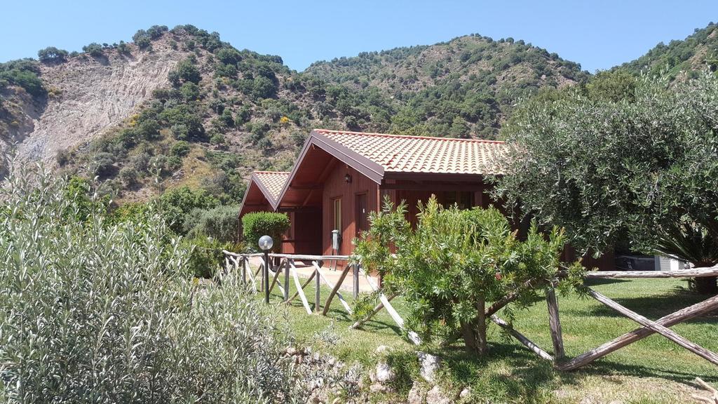 Agriturismo San Cataldo Motta Camastra Exterior photo